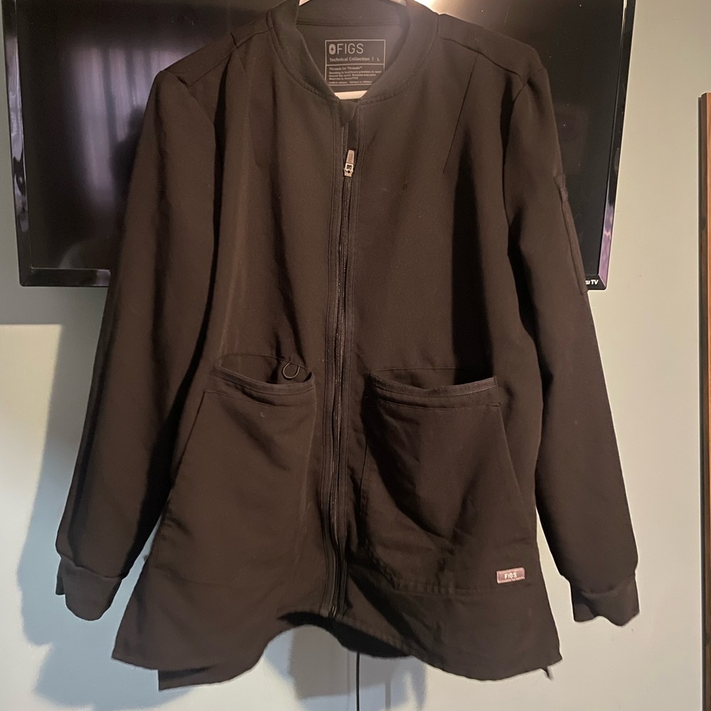 Figs bellery scrub jacket